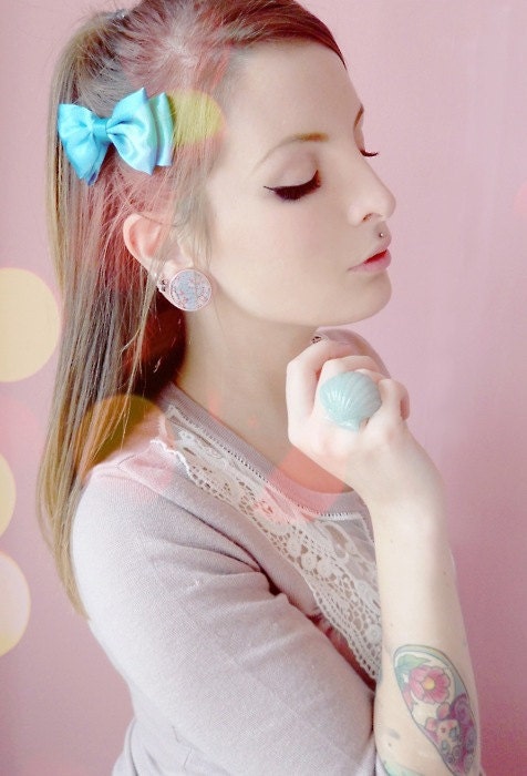 Mint Green Seashell Adjustable Resin Ring