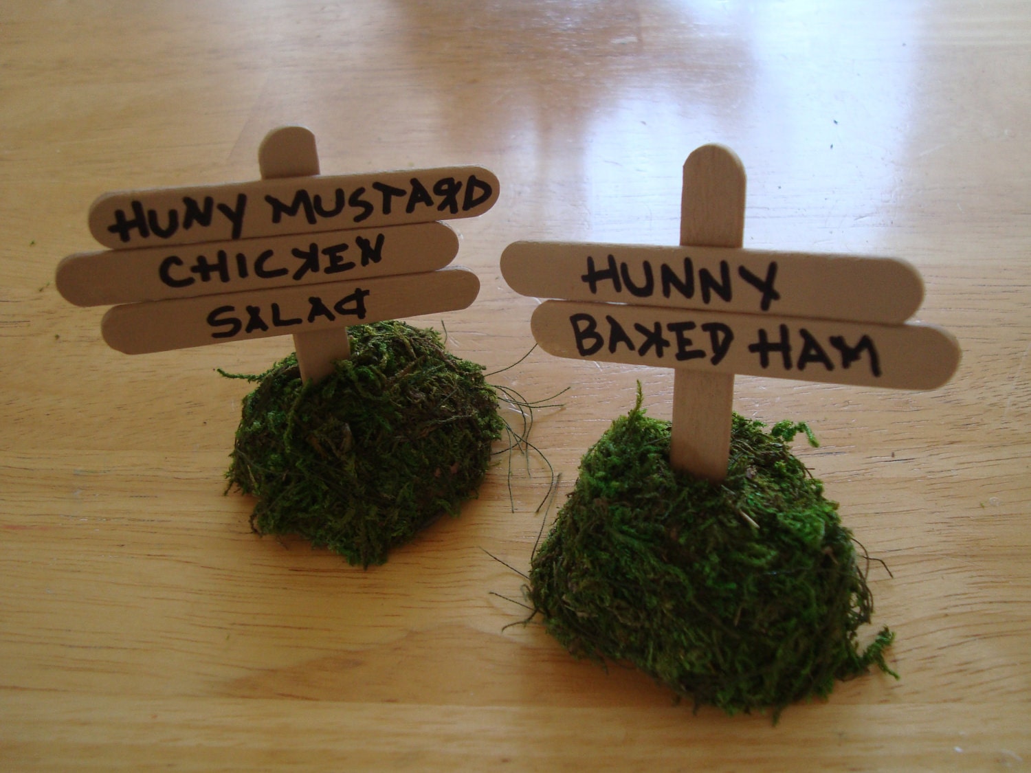 Custom Made Winnie the Pooh Party / Baby Shower Food Signs or Name Cards