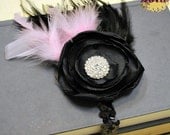 Flapper Flavor Sequined Black Headband with Soft Ballet Pink Feathers