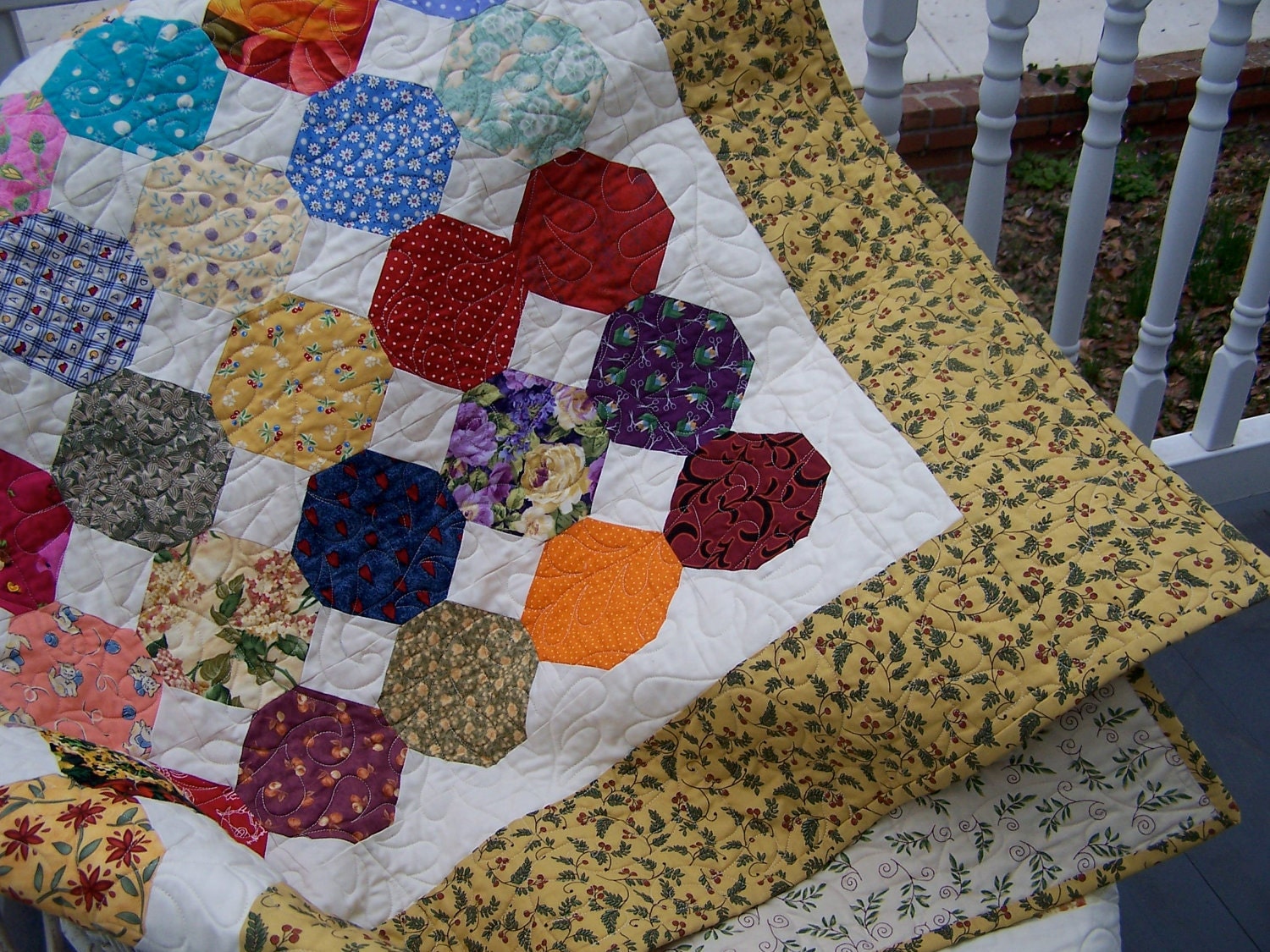 Multicolor Twin Snowball Quilt