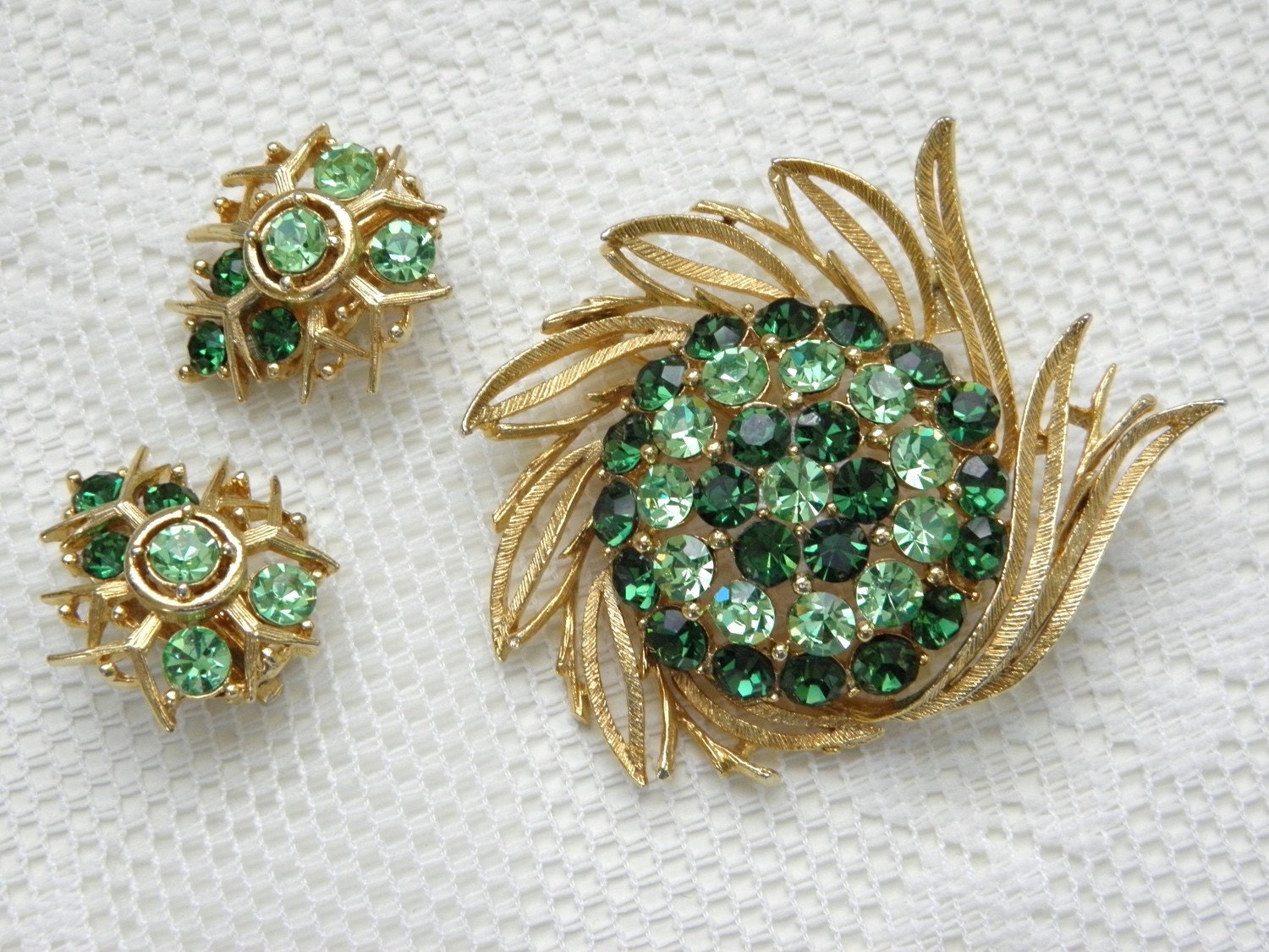 Vintage Emerald Rhinestone Brooch Earrings, Lisner