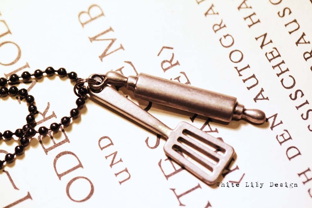Baking set Necklace . Ball chain . Gift . Black & Grey . Spatula . Rolling Pin