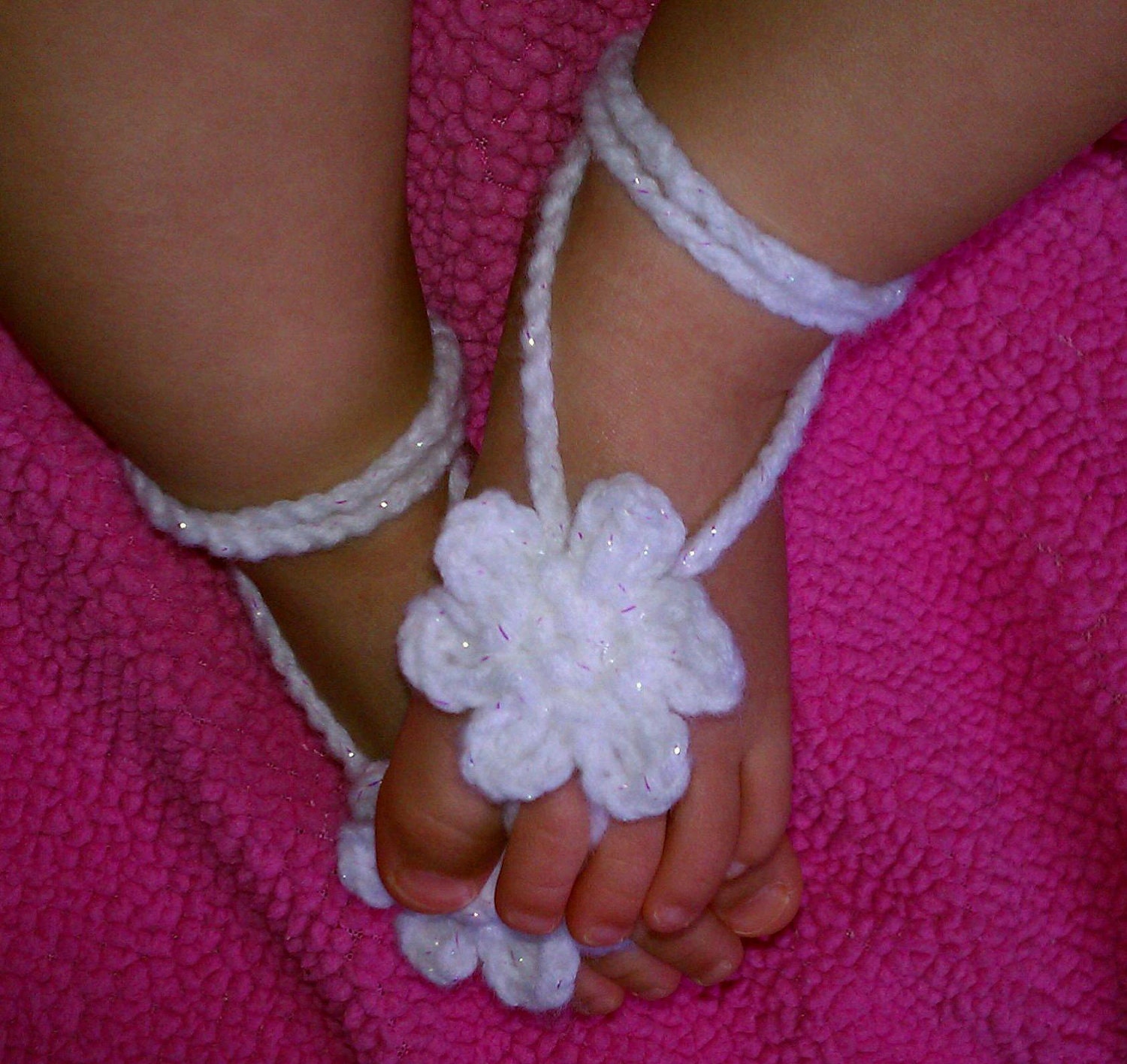 baby crochet barefoot sandals photography prop PDF by Kilegna