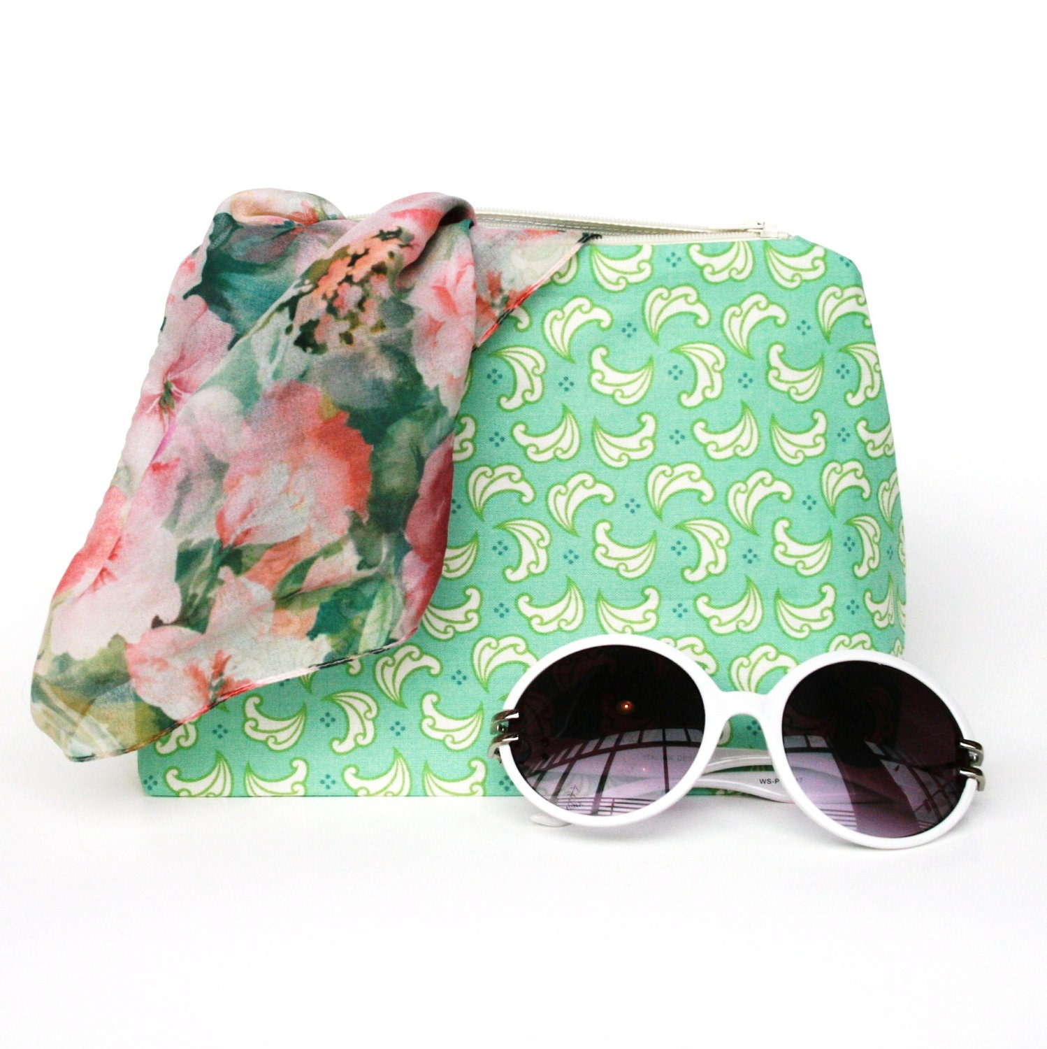 Holiday Gift Set in Seafoam Mint Green Matching Travel Bags - Pastel - Bridesmaid Gift Set, Holiday Gift Set, Birthday Gift Set