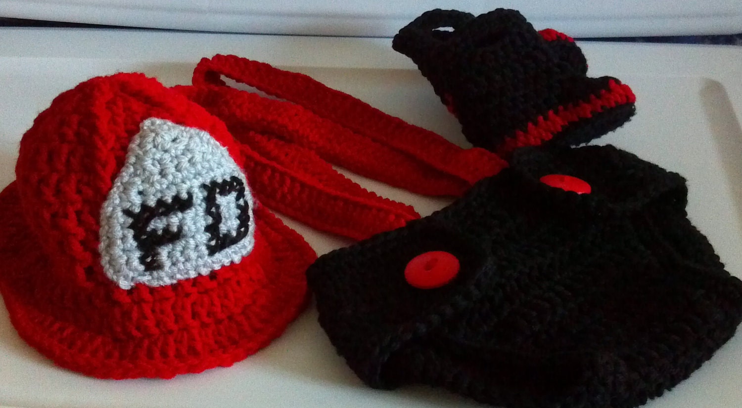Firefighter Fireman hat, 4 piece set, Newborn to 12 month, Photo prop, crocheted