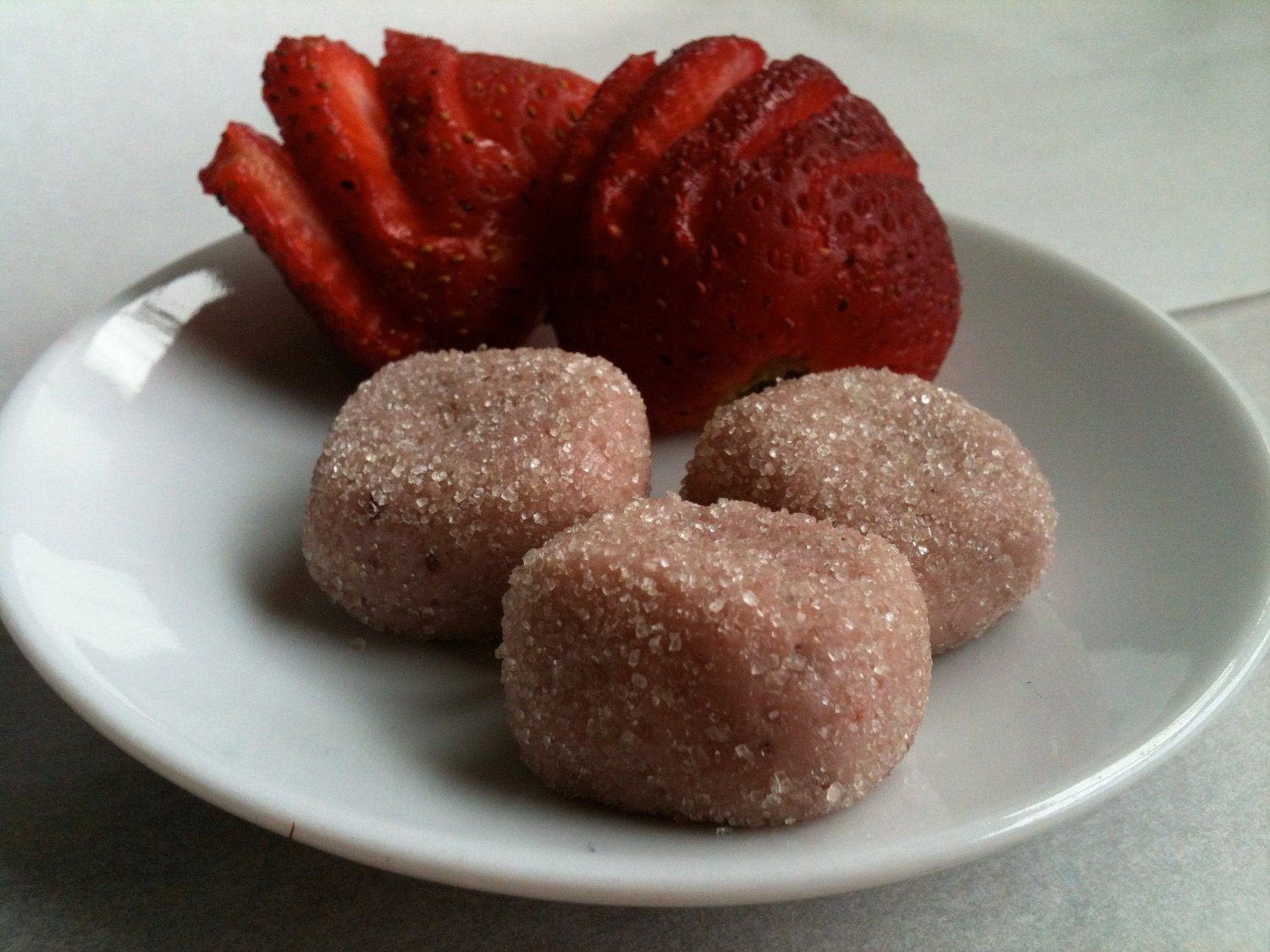 Pastillas de Leche Strawberries and Cream (Half a pound)