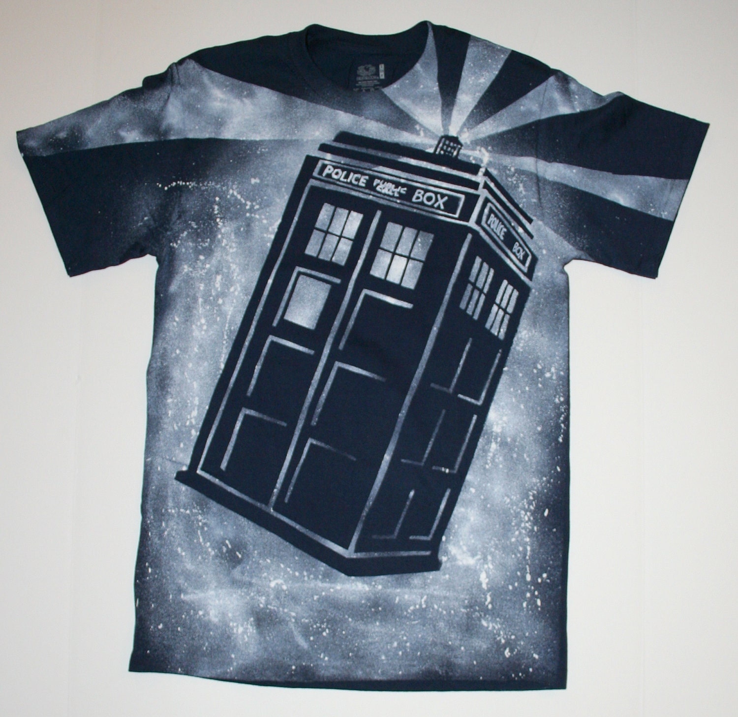 Men's Doctor Who Tardis Short Sleeved Navy Blue Shirt - Size Small