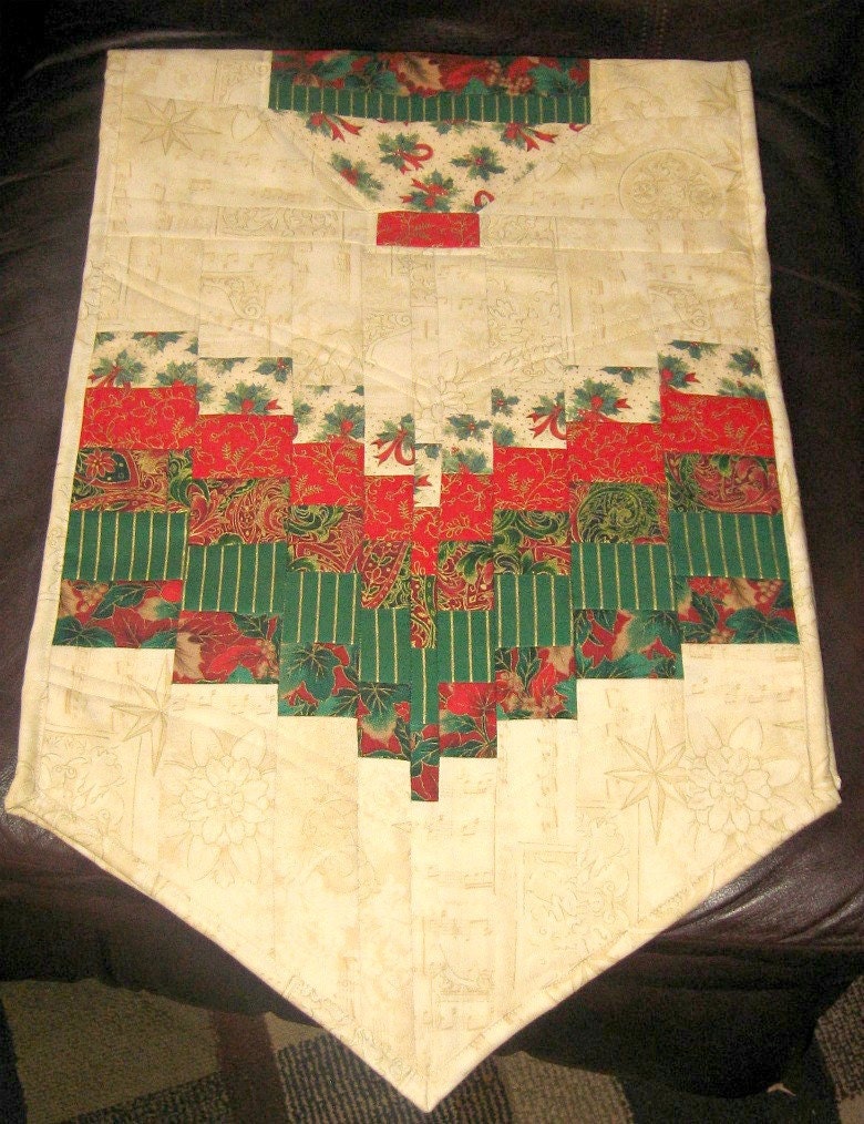 Christmas Table Runner in Bargello