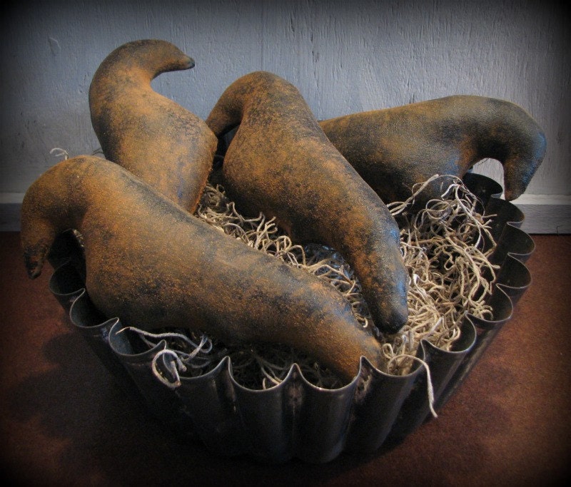 Black Crow Primitive Bowl Filler