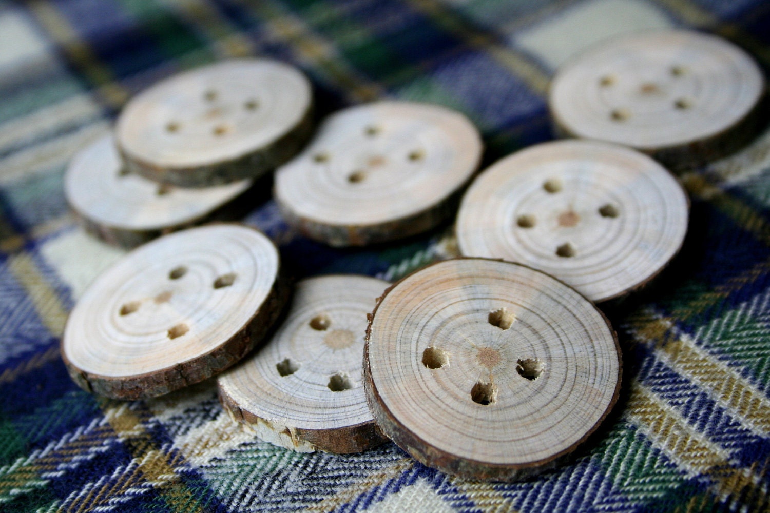 Chunky wood buttons - set of 8 with 4 holes - 1" 2.5cm