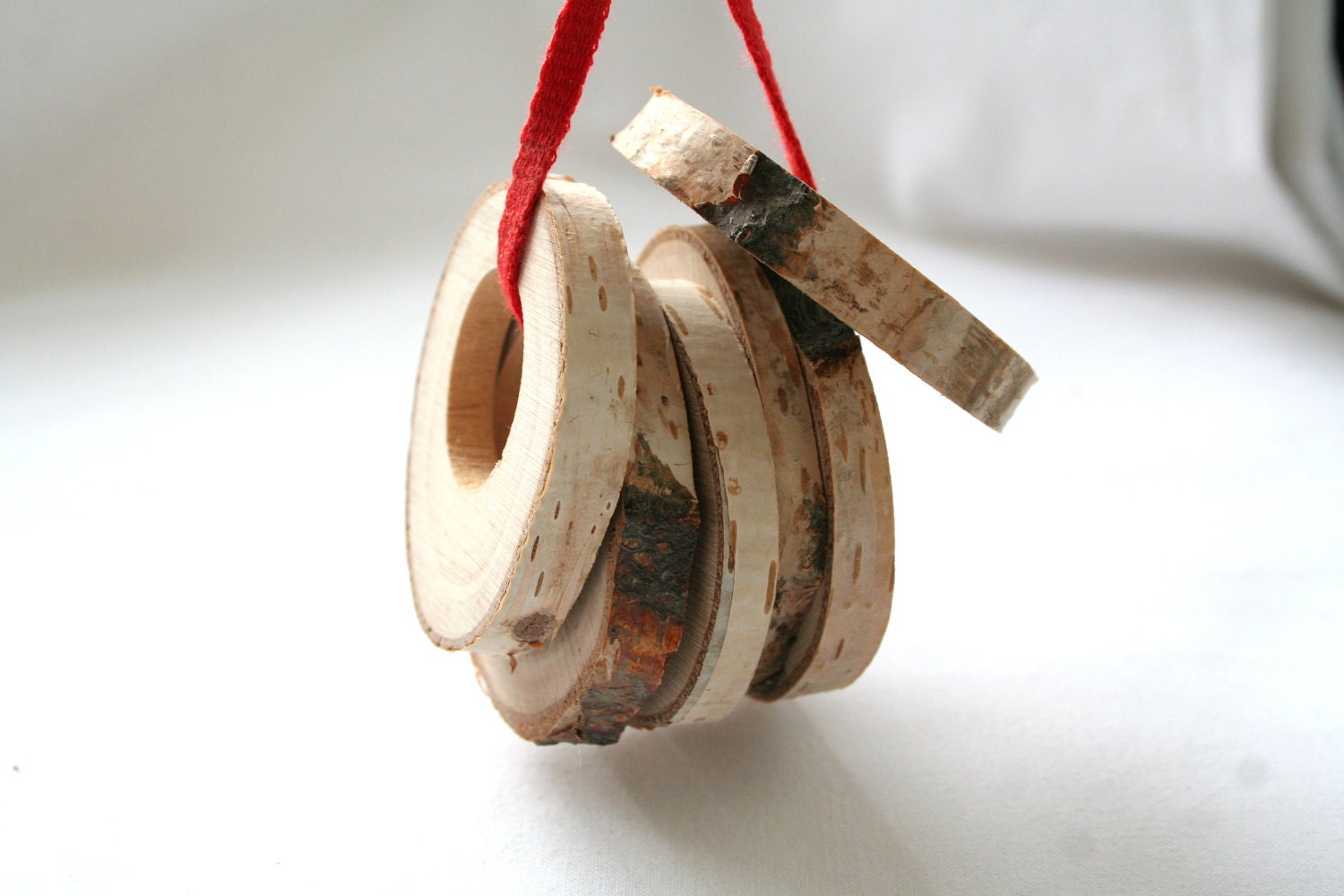 Wood napkin rings for rustic home decor - set of 6 from light birch wood