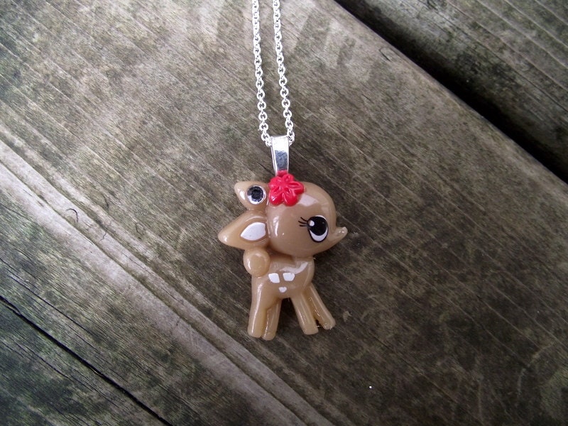 PENDANT NECKLACE - Doe a Deer