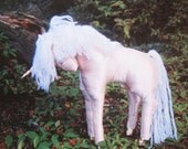 vintage HORSE and UNICORN sewing pattern (80s)