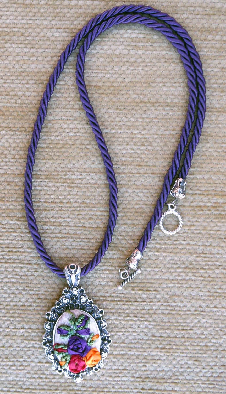 Ribbon Embroidered Pendant Necklace Free shipping