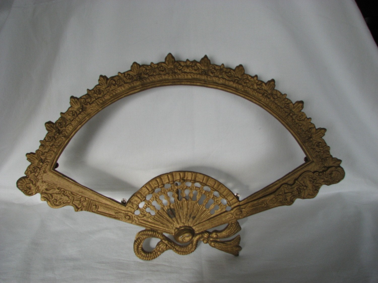 Antique Fan Shaped Frame Gold Gilt by thelongacreflea on Etsy