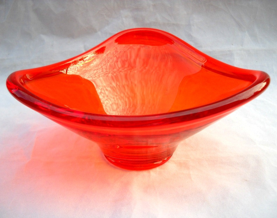 Mid Century Viking Glass Persimmon Bowl - gasman201