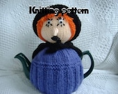 Witch tea cosy knitting pattern to fit a medium pot. UK seller