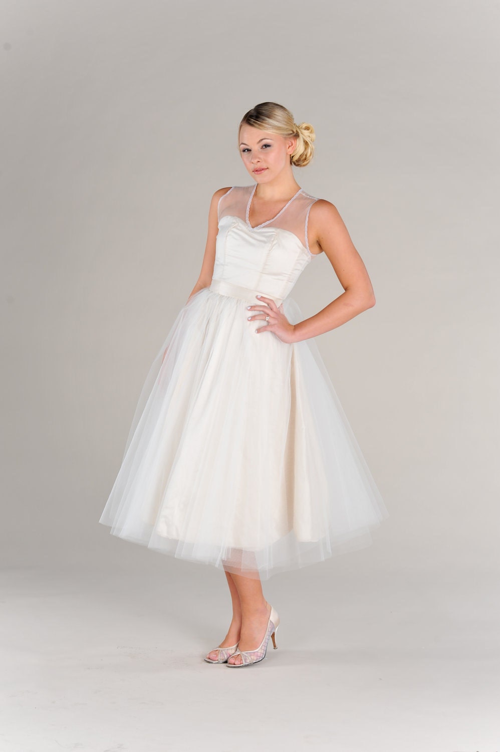 Short Vintage Wedding Dress, 50s Style, Strapless, Full Tulle Skirt, Open Back - Plus Size -Made to Order