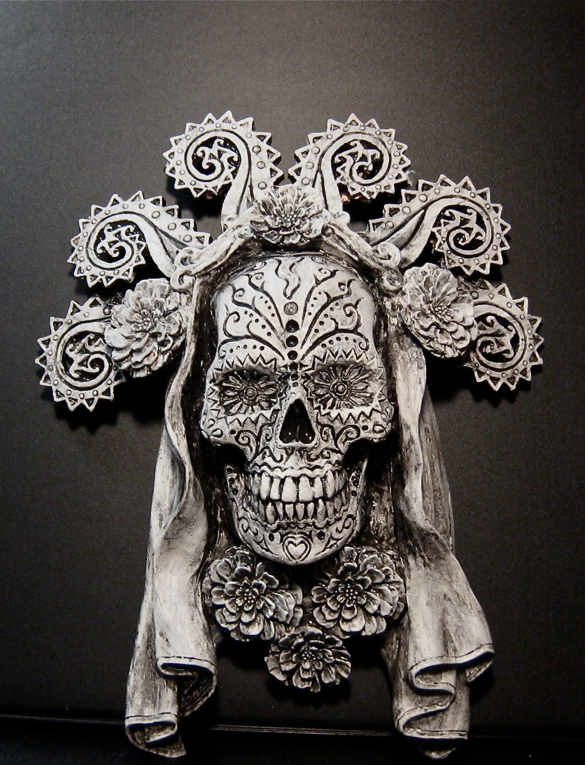 Dia de los Muertos, White Finish