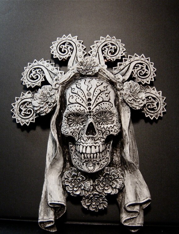 Dia de los Muertos, White Finish