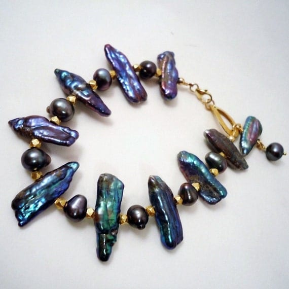 Pearl Bracelet Yellow Gold Jewellery Aubergine Jewelry Biwa Natural Gemstone Purple Iridescent Peacock B-45