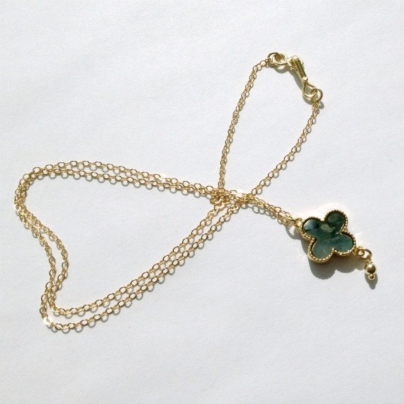 Quatrefoil Necklace Gold Jewelry Iridescent Pendant Victorian Renaissance Chain Jewellery Clover Fashion N-205