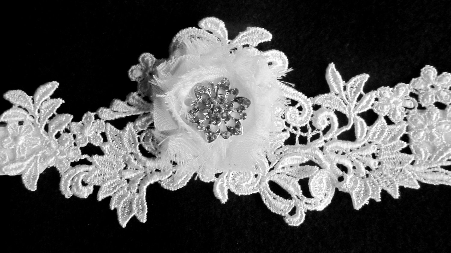 Vintage Inspired Bridal Garter - White Venice Lace