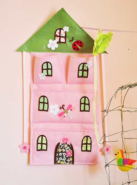 Felt & Fabric Pink House Bow Holder and wall pocket