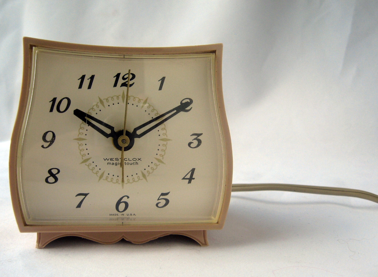 1960's Wesclox electric alarm clock with Magic Touch