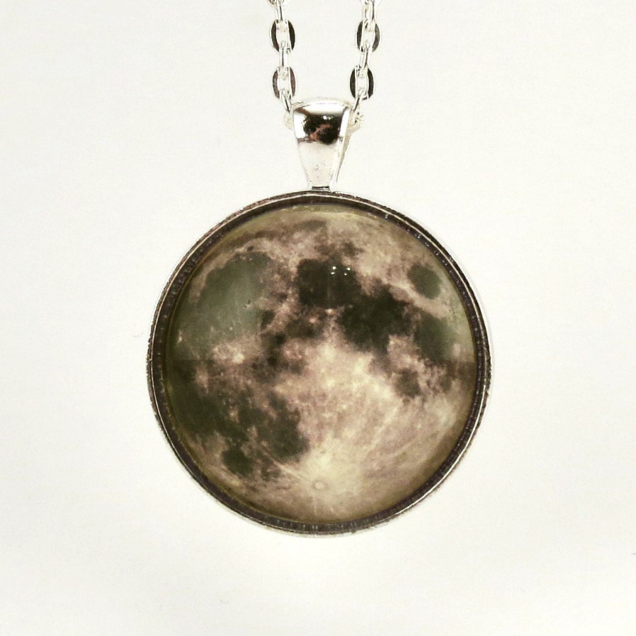 Full Moon Necklace