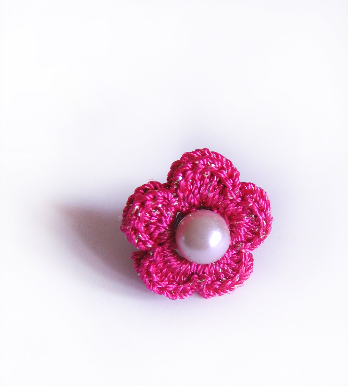 Hand crochet ring Pink rose with a pearl