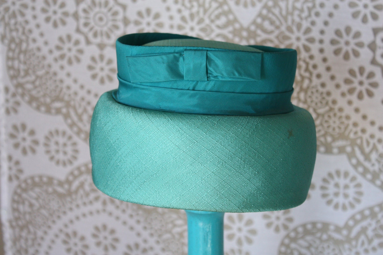 Vintage 1950's 60's Robin Egg Blue and Teal Two Tone Pill Box Hat