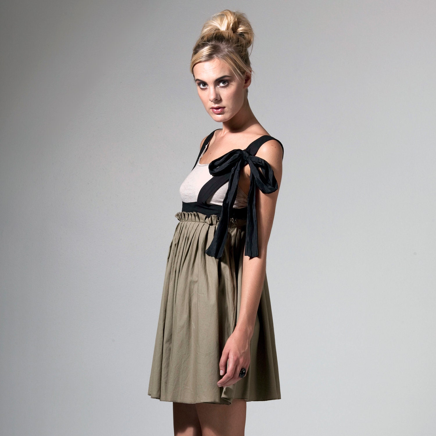 Pleats and bows- Made to order