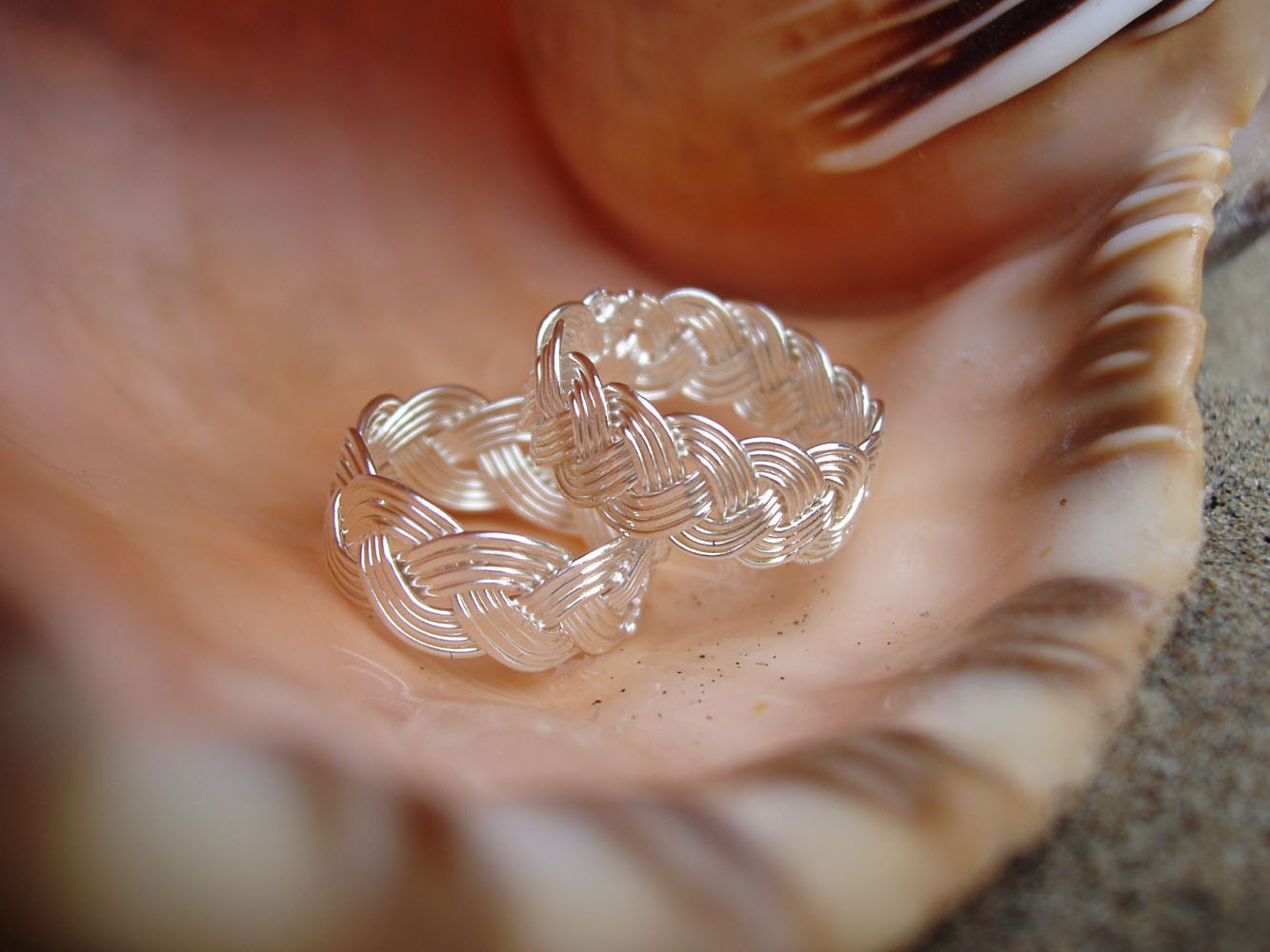 Wire Love & Friendship - Engagement  Ring - Braided Silver