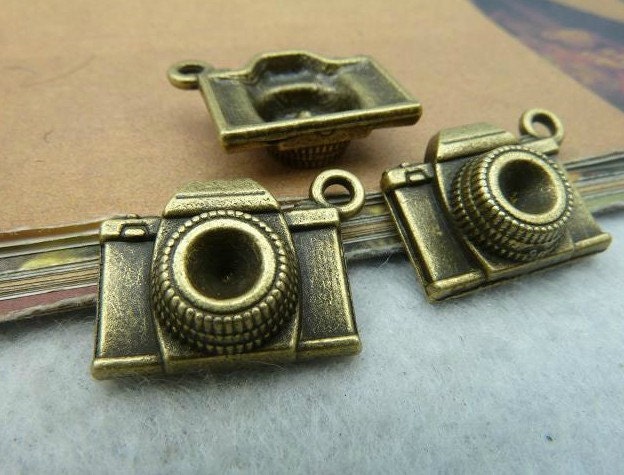 20pcs 8x15x20mm The Camera Antique Bronze Retro Pendant Charm  Pendants For Jewelry Pendants C2552