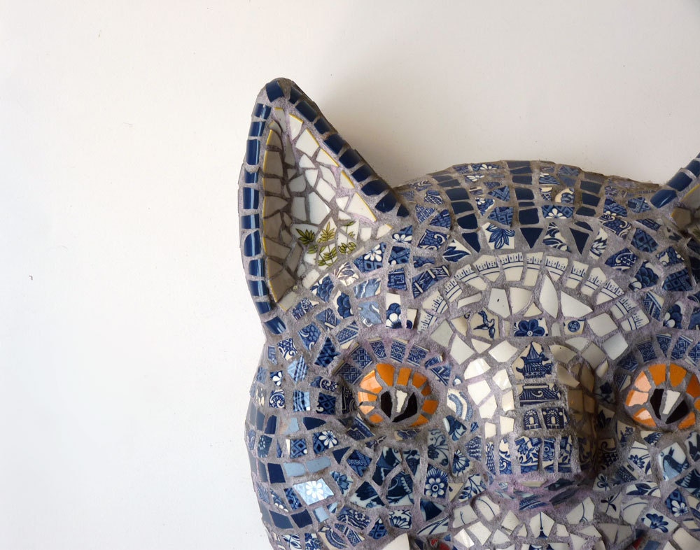 Cheshire Cat Mosaic Mask by Susan Sanford, blue and white picassiette mosaic sculpture