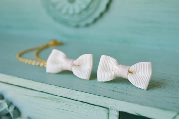 Cream Bows Gold Ear Cuff (Pair)