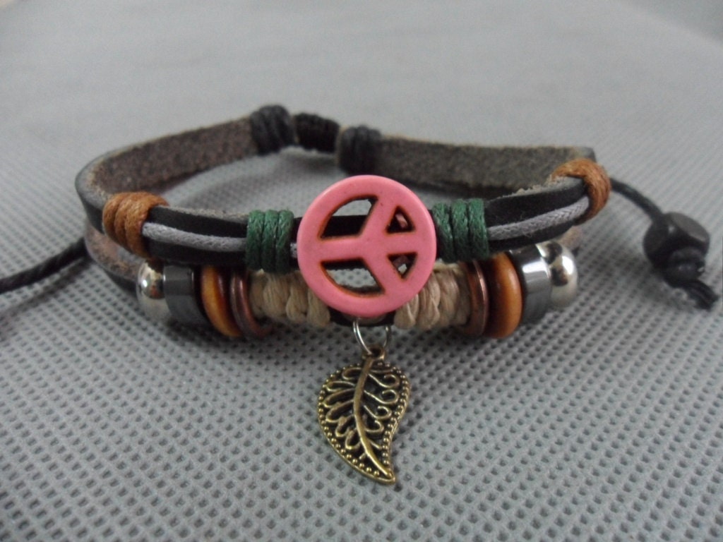 jewelry bangle pink Anti-war peace peaceful Adjustable Couple bracelets Cuff made of real Leather Ropes and Color Wooden Beads  SH-088