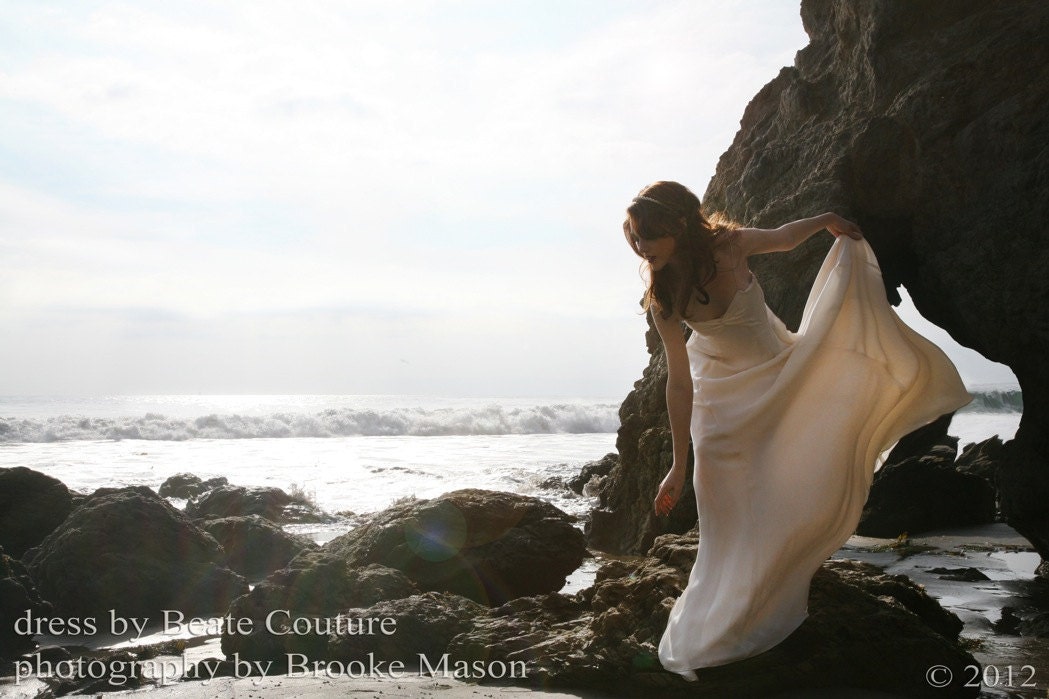 Ivory/White silk georgette classic wedding gown with twisted knot decolletage and back