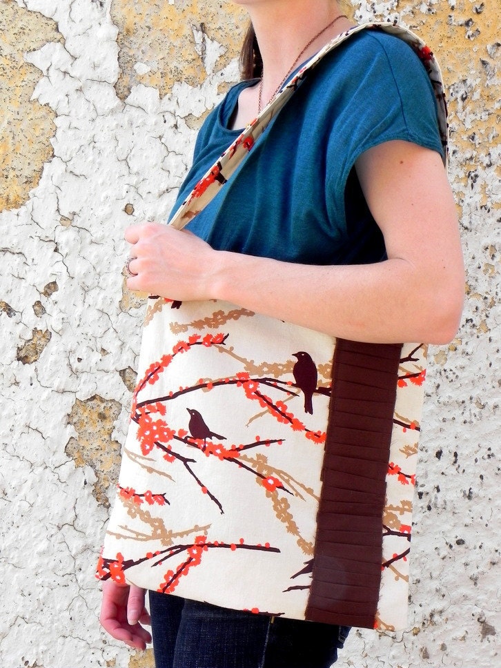 Pleated Tote, Birds in Bark