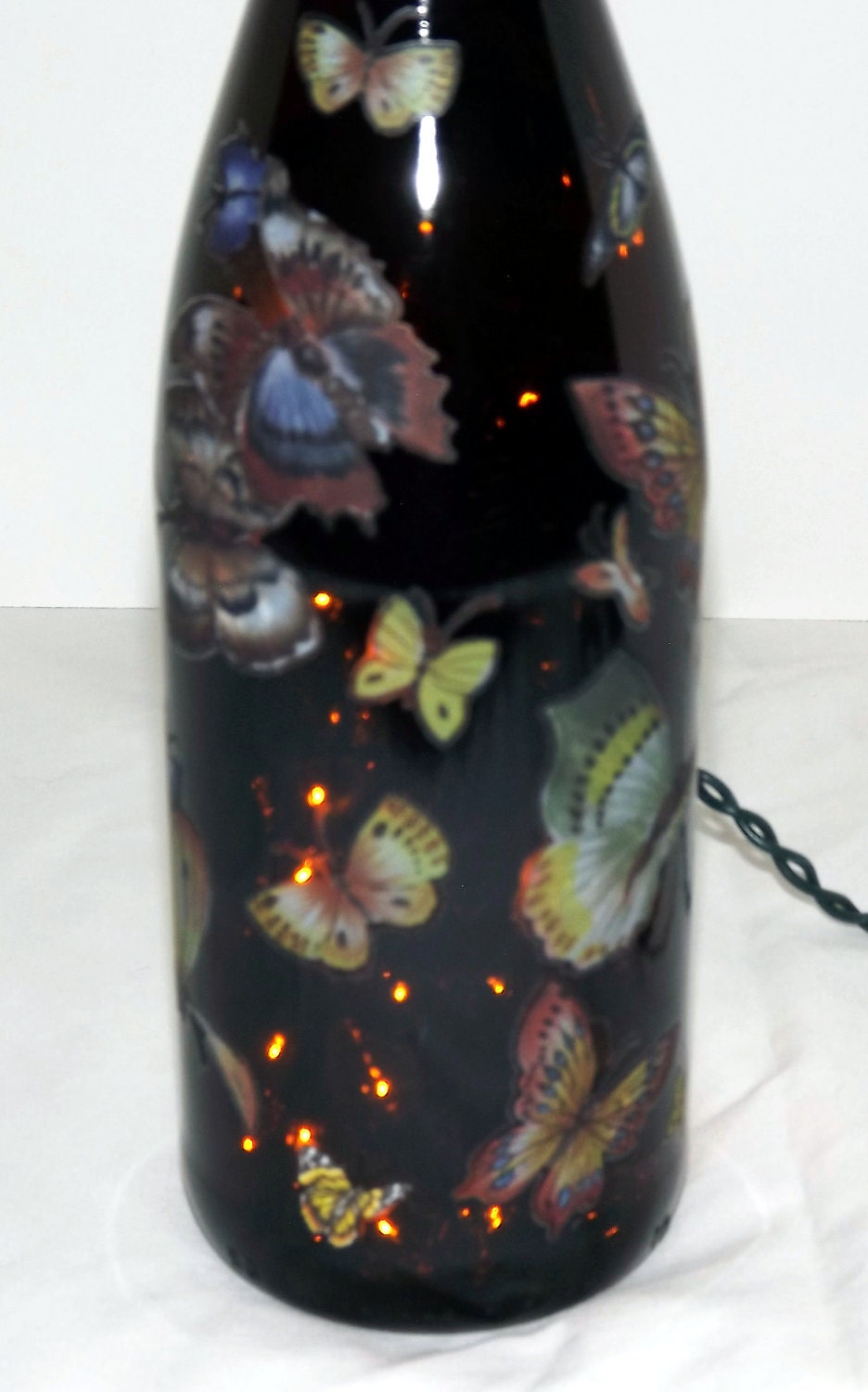 Beautiful Butterflies Bar/Table Bottle Accent Lamp-SUPER NICE-Great GIFT Idea