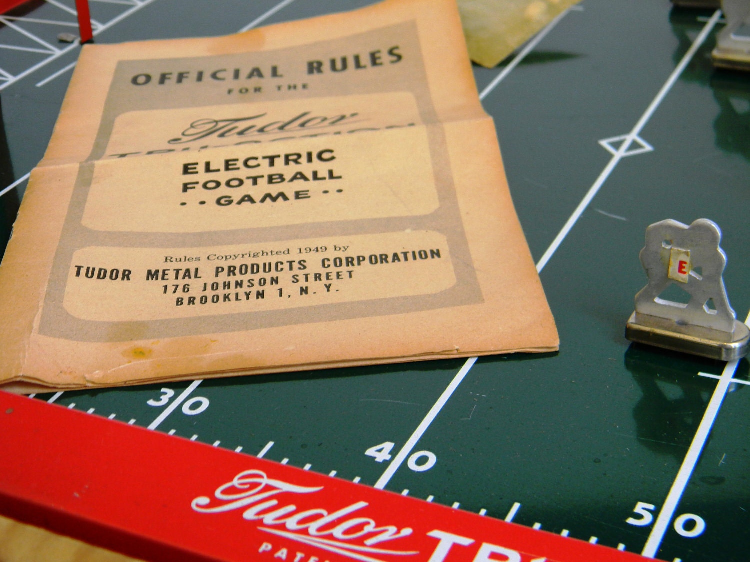 Electric Football Game - Tudor 1949 Tru-Action Electronic Football - Rare . First ever made