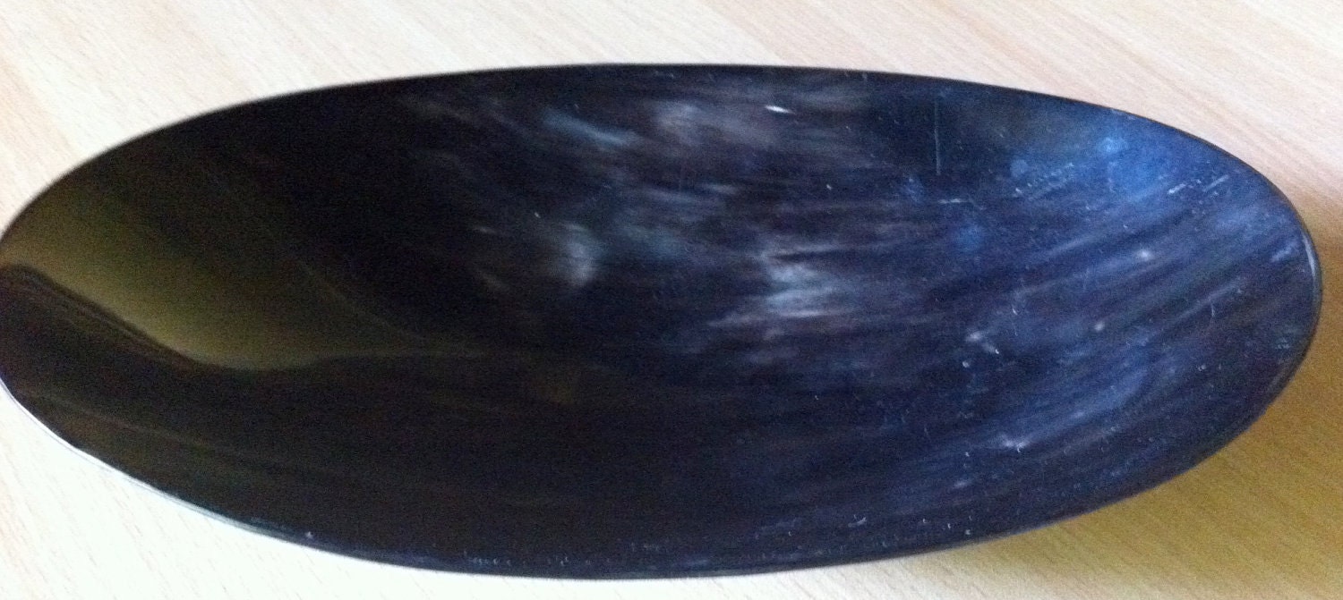 8" x 2" footed handcarved and polished horn bowl.