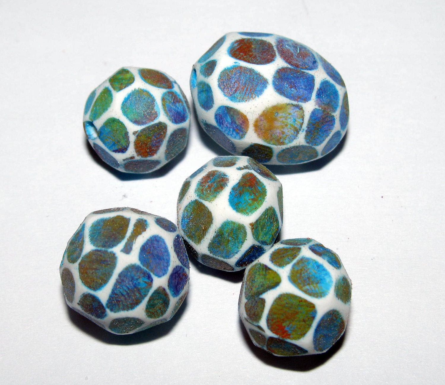 Set of 5 Polymer Clay Distressed Facteded Beads Monet Waterlillies Red Orange Yellow Green Blue