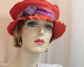 Bright rose coral hat with crimped brim