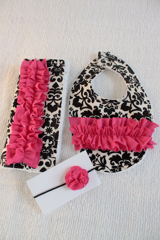 The Diva Bib gift set