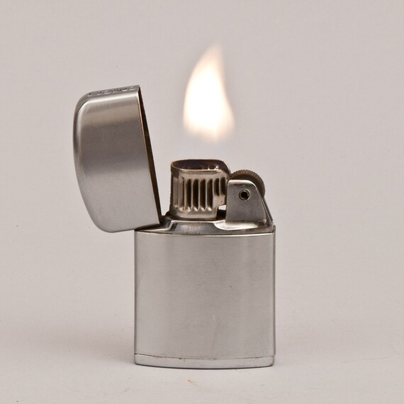 1950s Ronson Windlite Outdoor Pocket Lighter by LuminousWhatnots