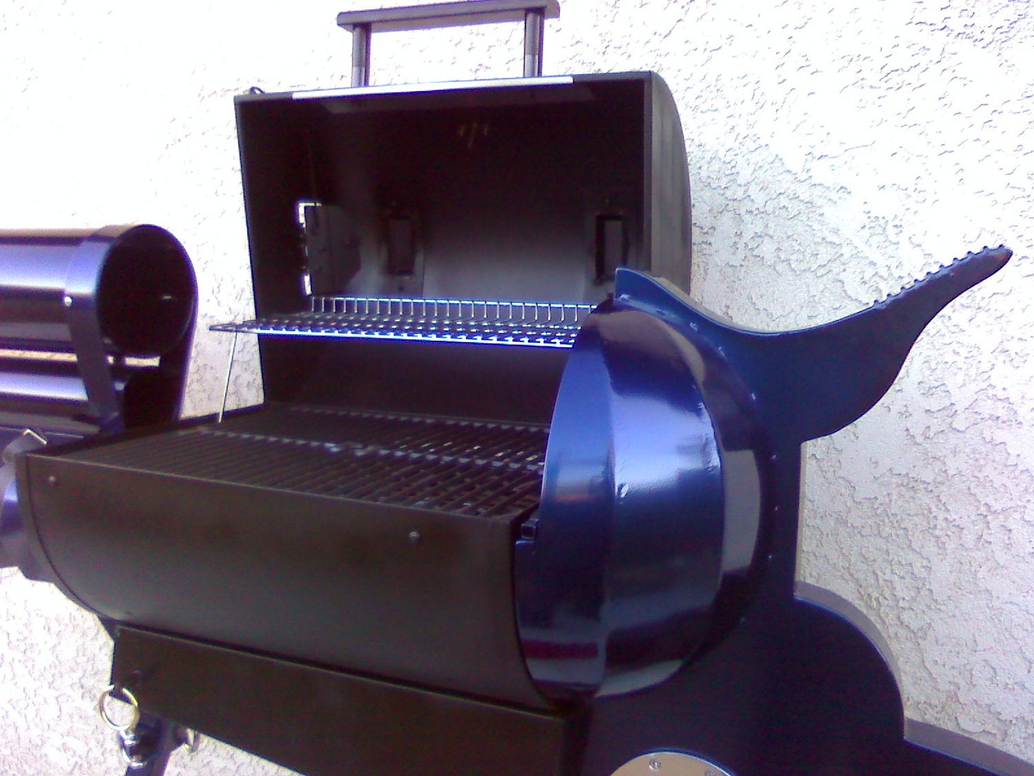 Hot Shot BBQs Colt 45 barbeque, fully loaded an smokin