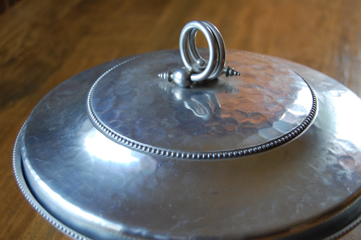 Vintage Hammered Aluminum Covered Chaffing Dish by BW Buenilum
