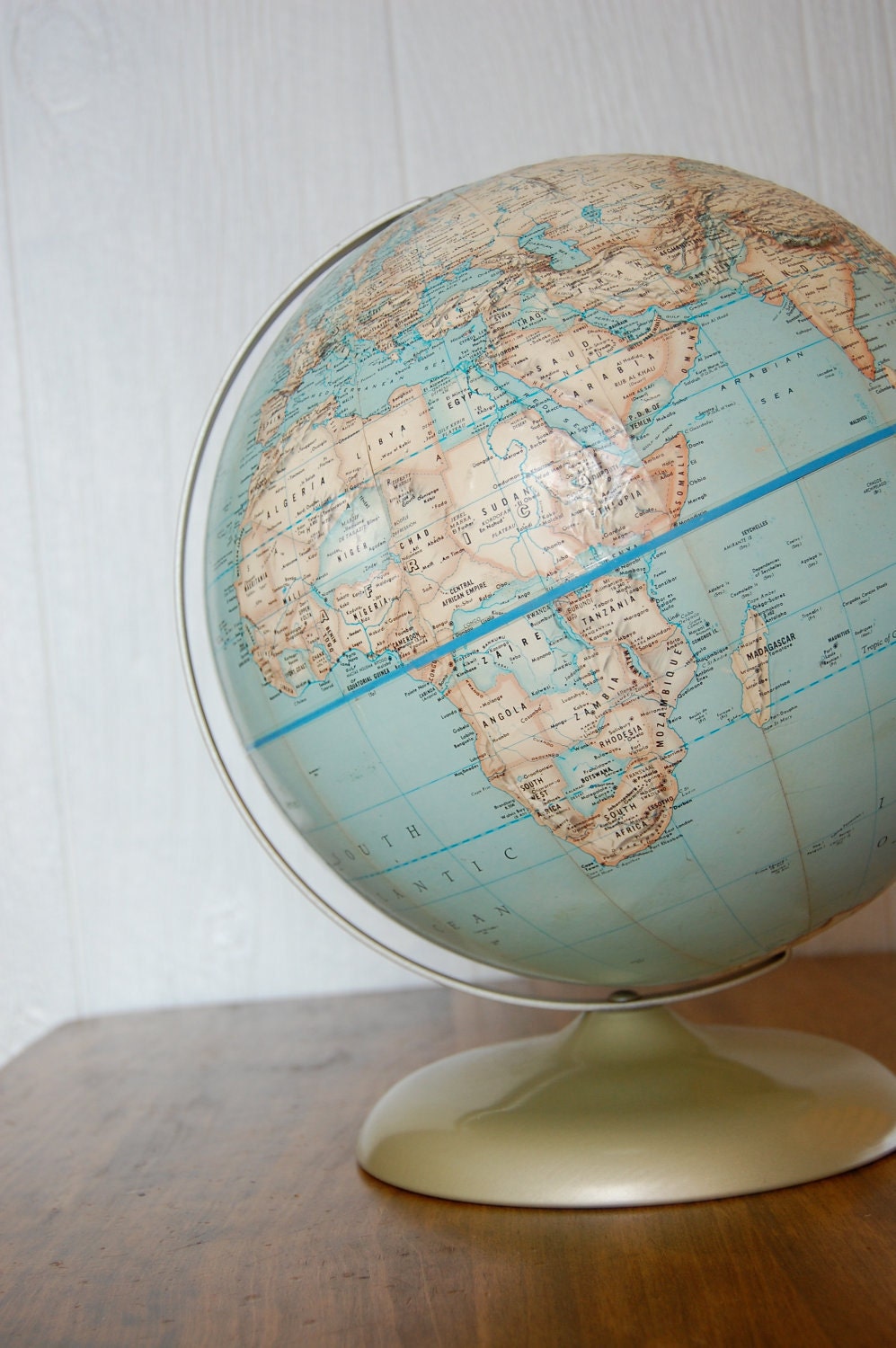 Vintage Rand McNally World 12" Inch Relief Globe 1980's